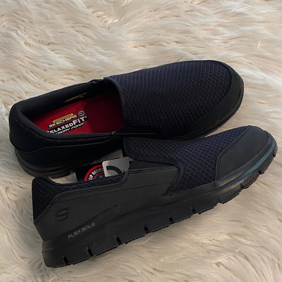 Skechers Women’s Black Slip-On Shoes Slip Resistant Relaxed Fit Memory Foam - Picture 1 of 12